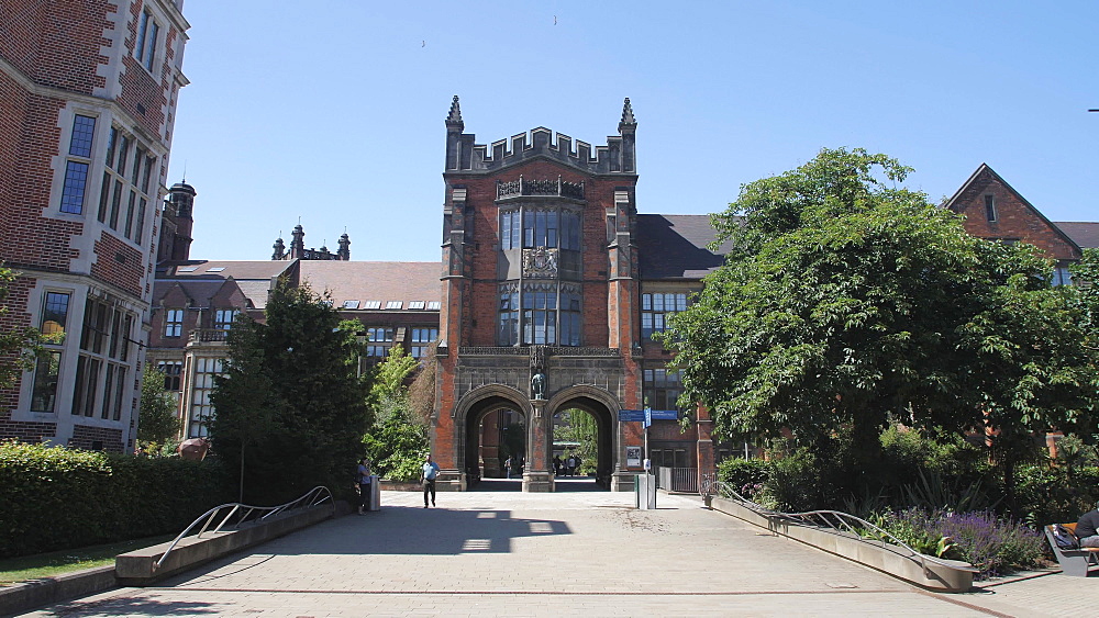 Tracking shot of Newcastle University, Newcastle-upon-Tyne, Tyne and Wear, Tyneside, England, Europe