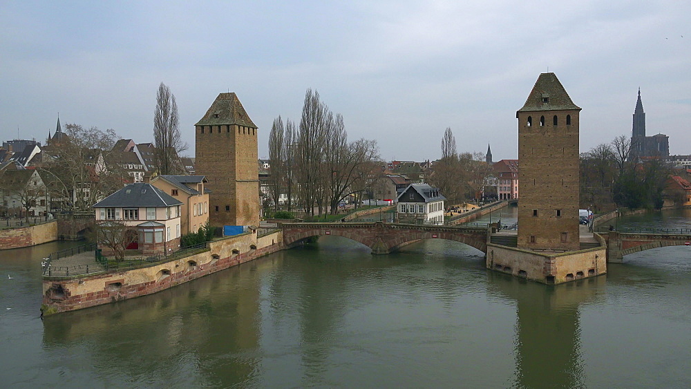 View of the River Ill with Ponts Couverts and Cathedral, Grande Ile, UNESCO World Heritage Site, Strasbourg, Alsace, Grand Est, France, Europe