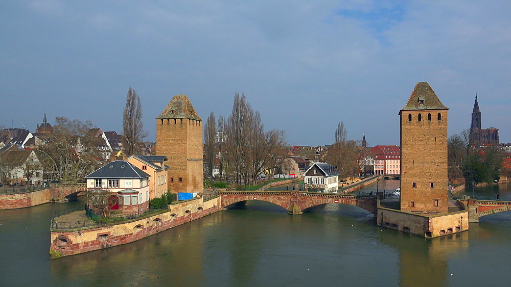 View of the River Ill with Ponts Couverts and Cathedral, Grande Ile, UNESCO World Heritage Site, Strasbourg, Alsace, Grand Est, France, Europe