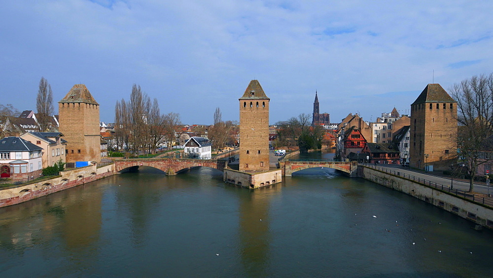 View of the River Ill with Ponts Couverts and Cathedral, Grande Ile, UNESCO World Heritage Site, Strasbourg, Alsace, Grand Est, France, Europe