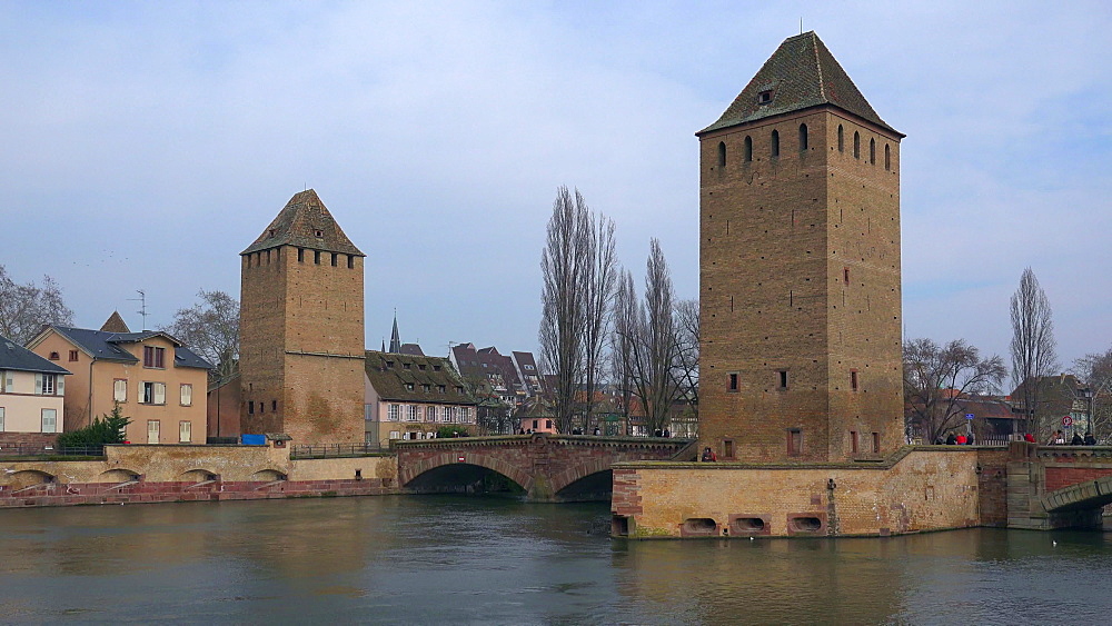 View of the River Ill with Ponts Couverts, Grande Ile, UNESCO World Heritage Site, Strasbourg, Alsace, Grand Est, France, Europe