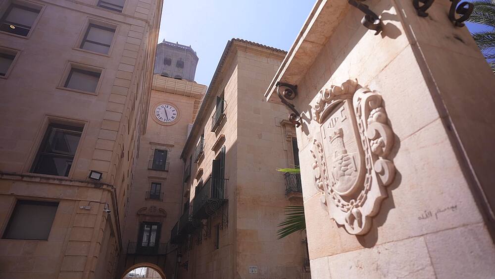 View of monument in Placa de la Santissima Fac on a sunny day in Alicante, Alicante, Costa Blanca, Spain, Europe