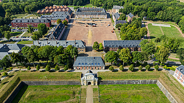 Exploring the architecture of the citadel of Arras in France from an aerial perspective