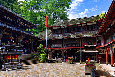 Tianshi Dong Temple on Qingcheng Mountain (UNESCO World Heritage Site), Dujiangyan, Sichuan, China
