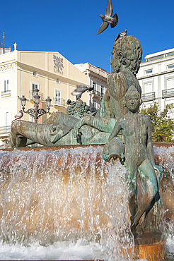 Fountain Rio Turia, Pla&ccedil;a de la Virgen, Valencia, Spain, Europe